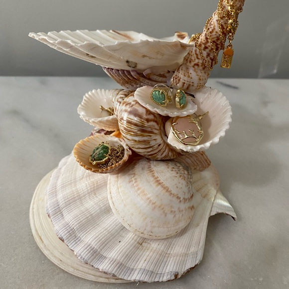Seashell Jewelry Organizer Tower